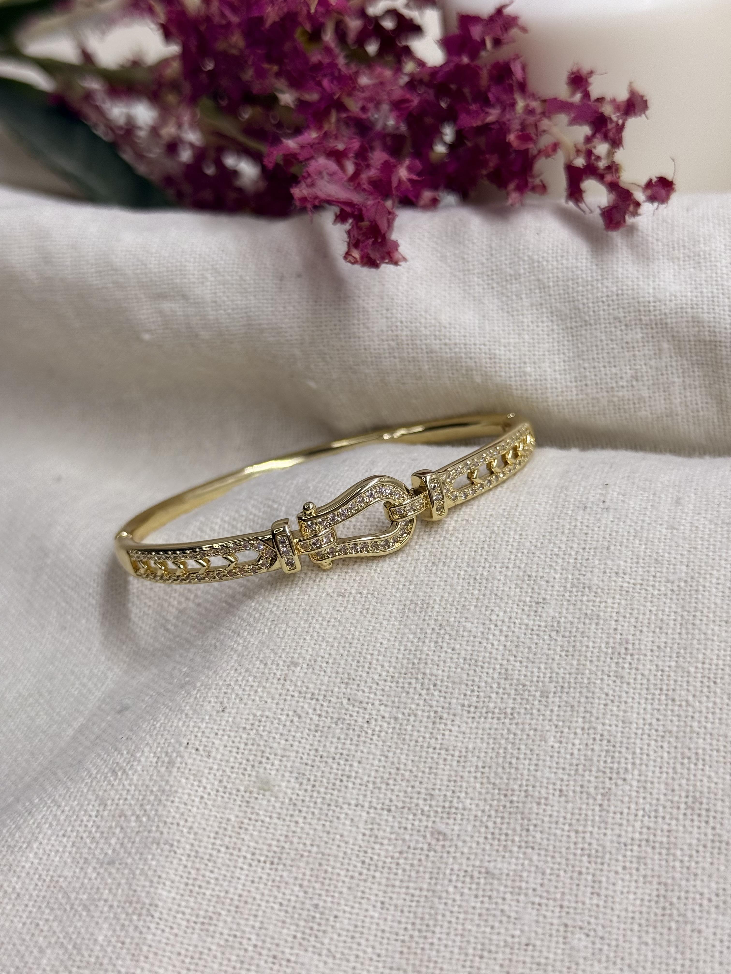 Kemer Şerit Model Kelepçe