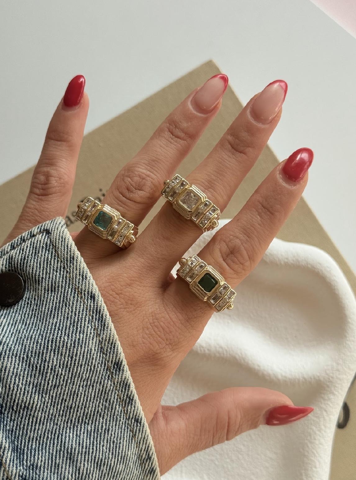 Özel Seri Kare Model Yüzük